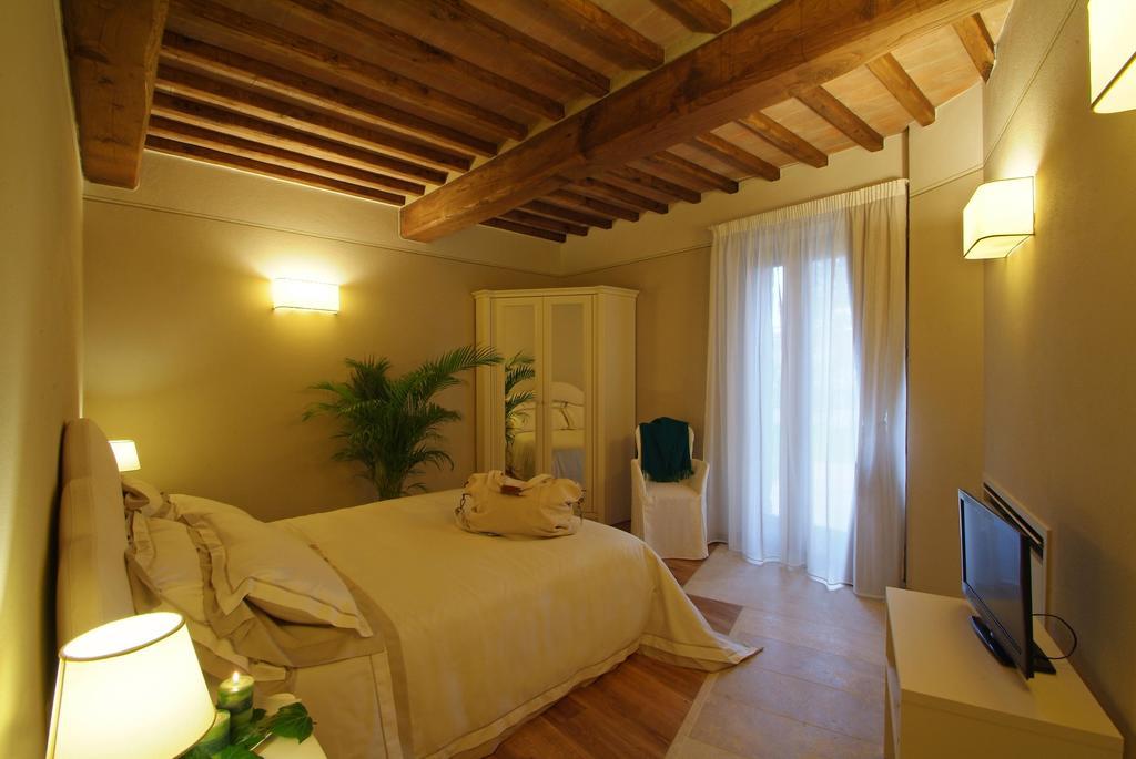 One-Bedroom Apartment,112386183:JPEG